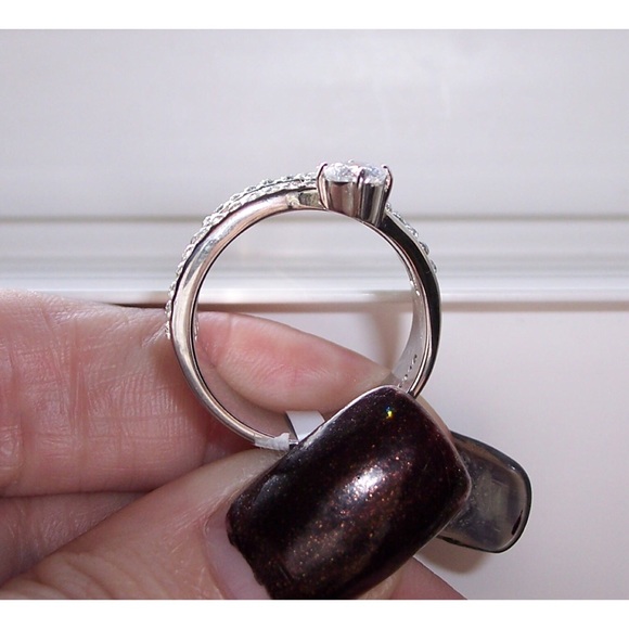 STAINLESS STEEL Unique Cubic Zirconia Swirl Statement Ring - Picture 7 of 14